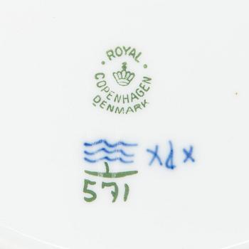 Royal Copenhagen, servis, 24 delar, "Musselmalet Halvblonde", Danmark 1955 och 1975-79.