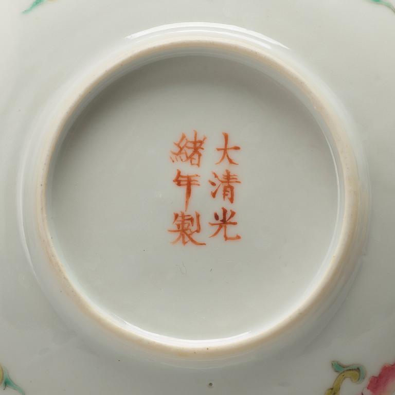 KAFFE/TESERVIS, 10 delar, porslin. Kina, Republik, tidigt 1900-tal, med Guangxus sex karaktärsmärke.