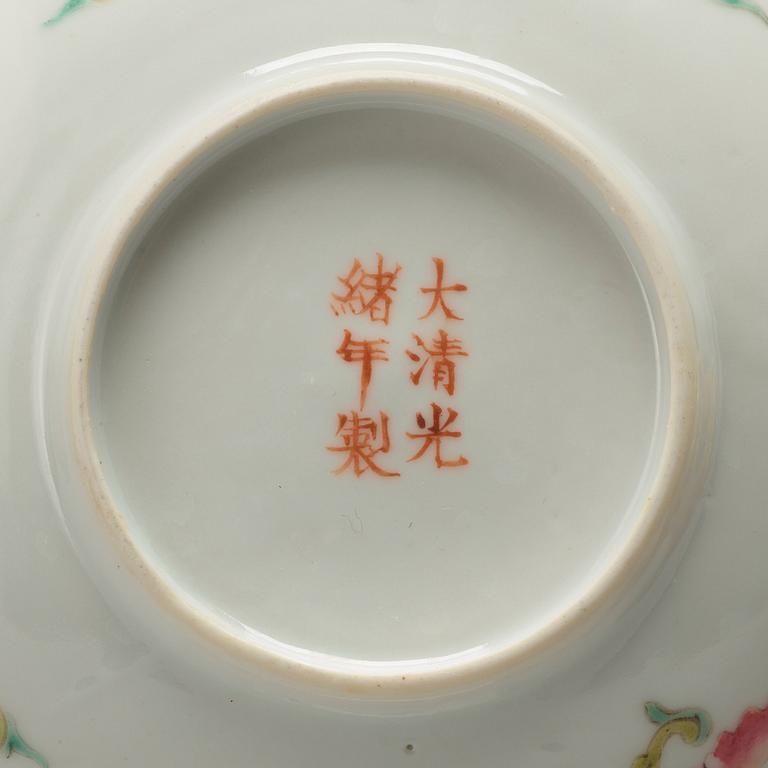 A set of 10 part yellow ground 'Birthday' service, Republic, early 20th century, with Guangxu six character mark.