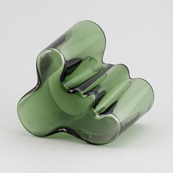 ALVAR AALTO, 'Savoy' 50-year jubilee glass vase, signed A. Aalto 1936-1986 Iittala 5018/8000.