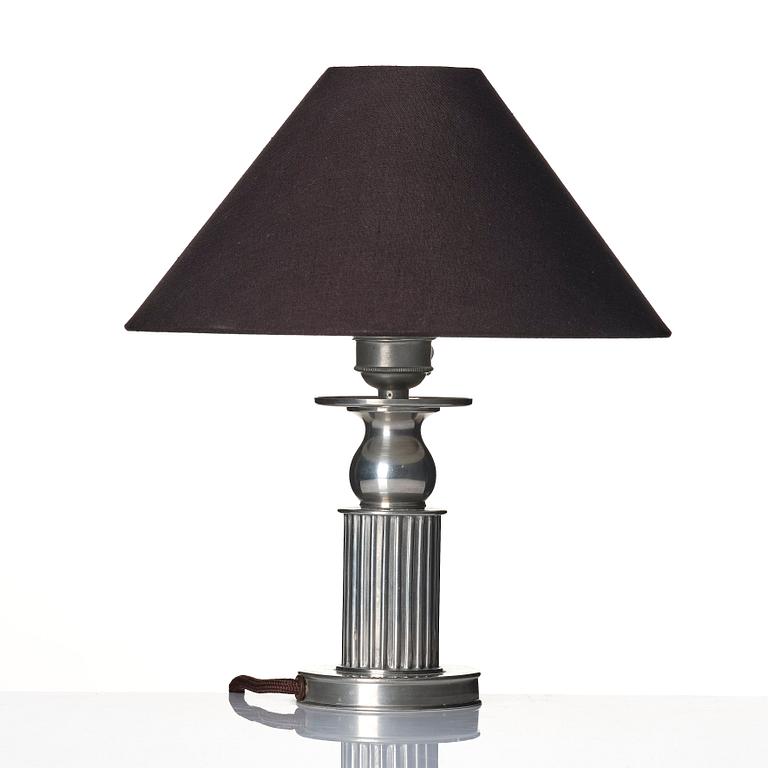 Nils Fougstedt, bordslampa, modell "698", Firma Svenskt Tenn, Stockholm 1928.