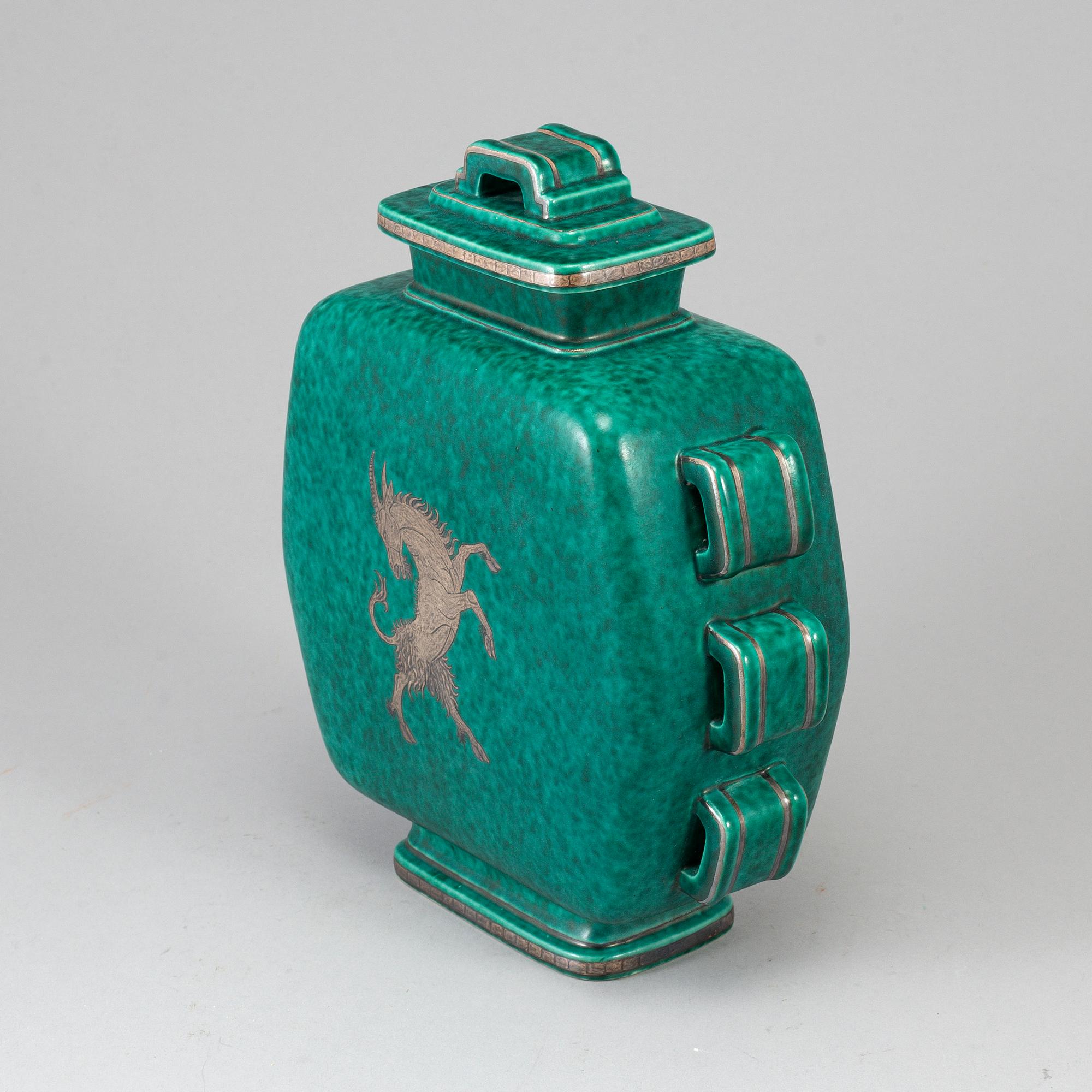 WILHELM KÅGE, a lidded 'Argenta' stoneware jar from Gustavsberg, Sweden.