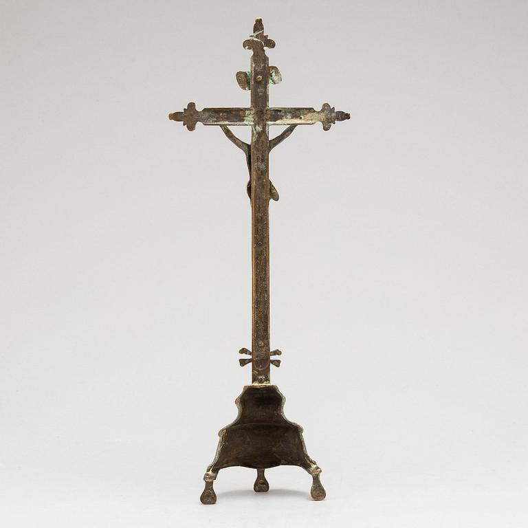 A 17th/18th century bronze crucifix.