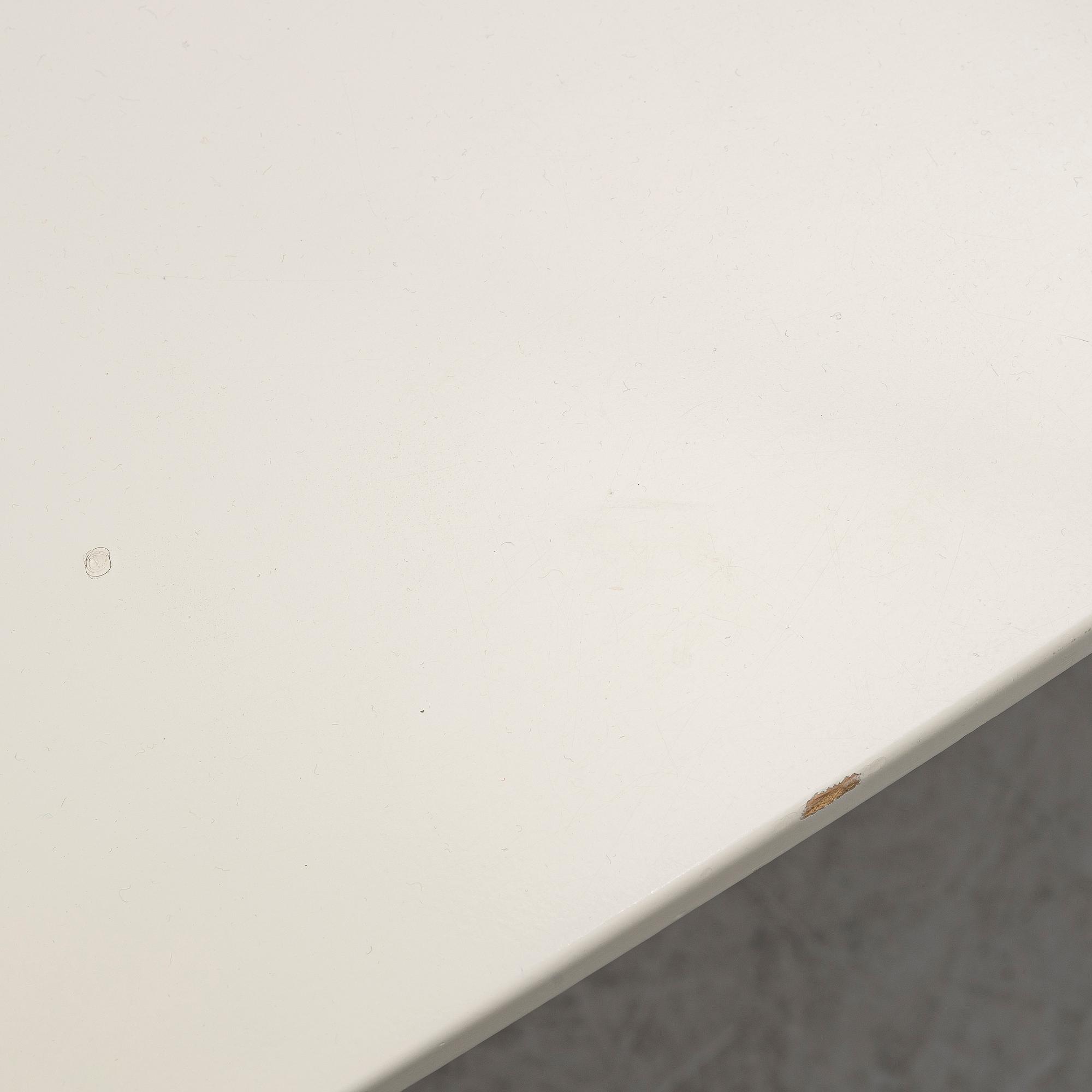 Bruno Mathsson & Piet Hein, table, Super eliptical", Bruno Mathsson International.