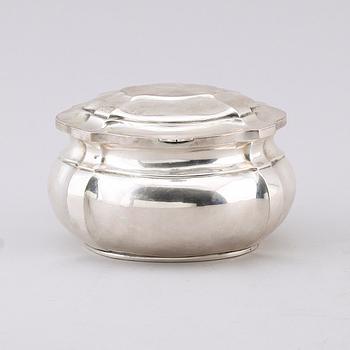 SOCKERSKRIN, silver, svenska importstämplar, 1900-talets första hälft. Vikt ca 283 g.