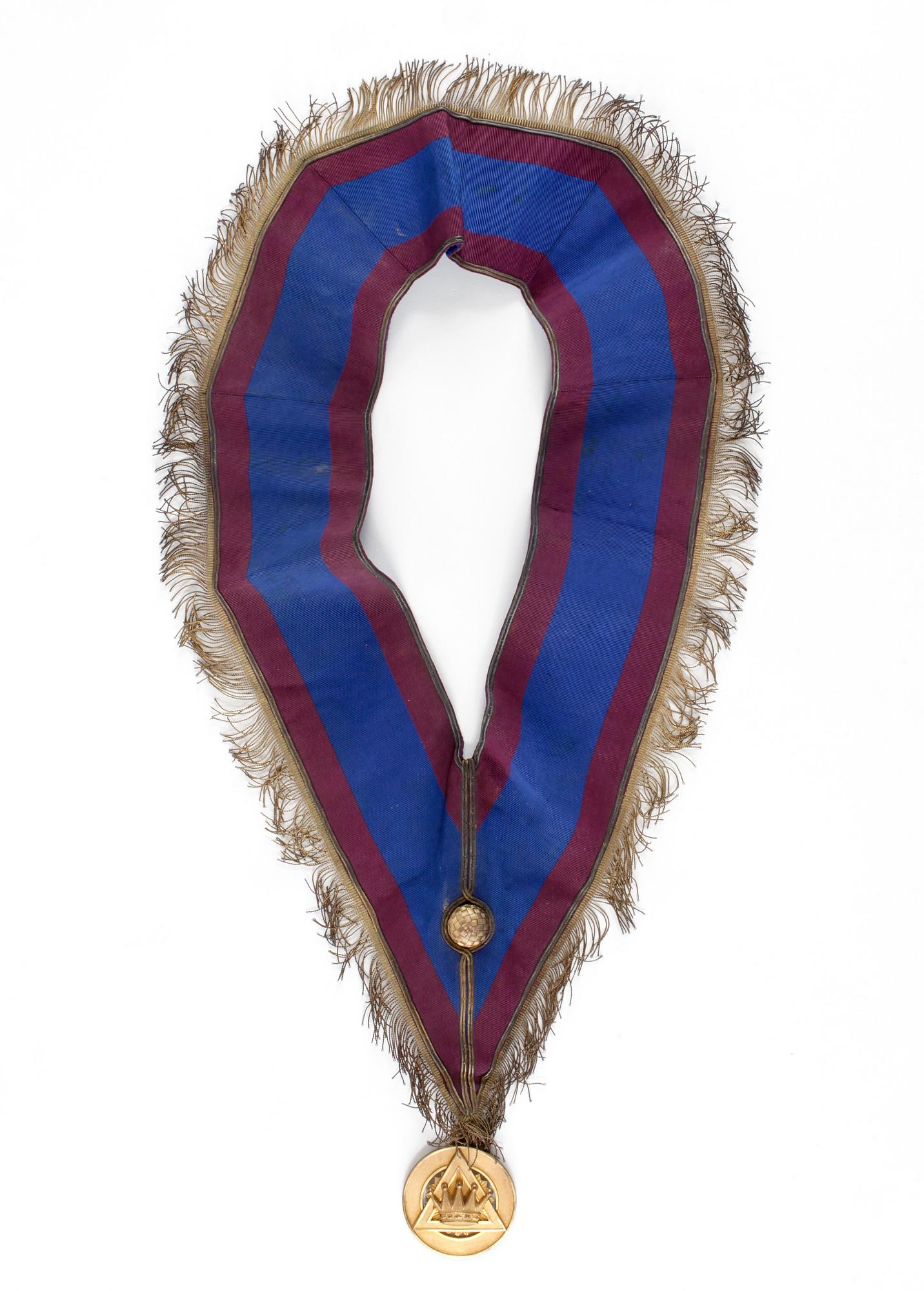 ORDENSINSIGNIER, 6 st, samt ORDENSBAND, sent 1800- samt 1900-tal.