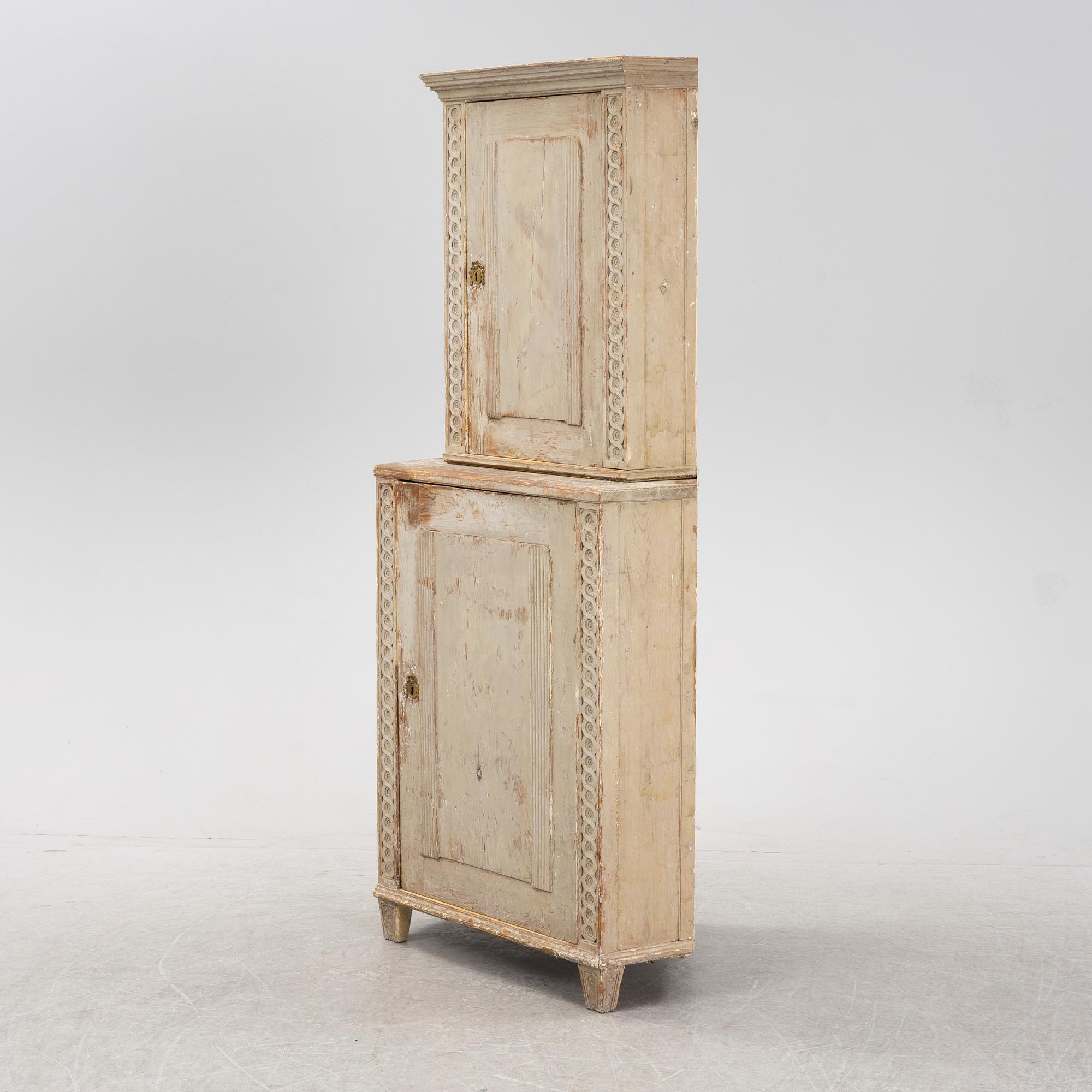 A Gustavian cabinet, around the year 1800.
