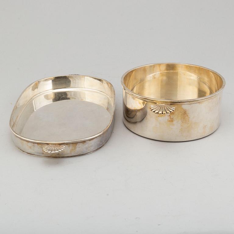 CG RÅSTRÖM, a silver plated bowl and a dish.