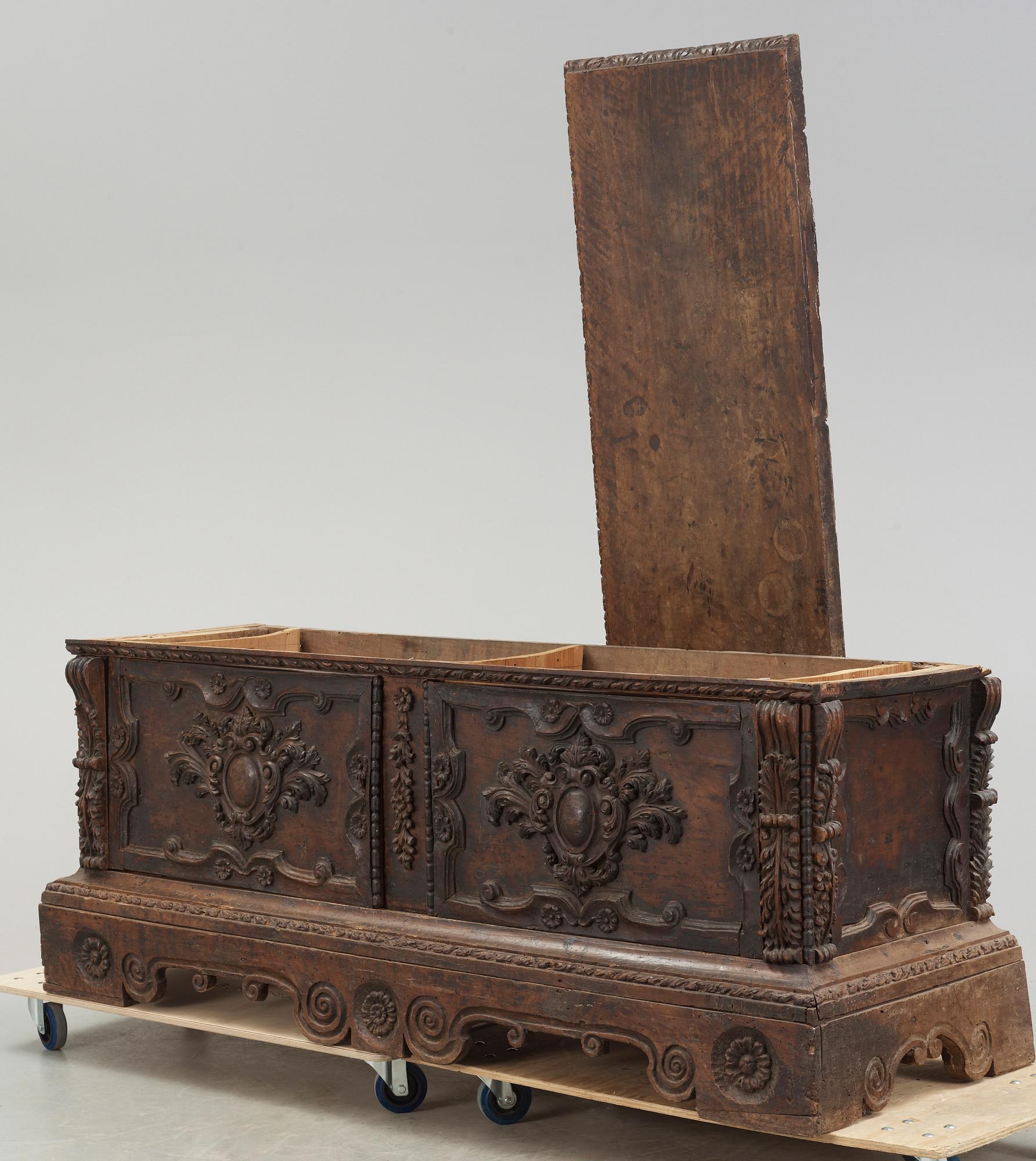 CASSONE, Mannerism, 1600-talets första hälft/mitt.