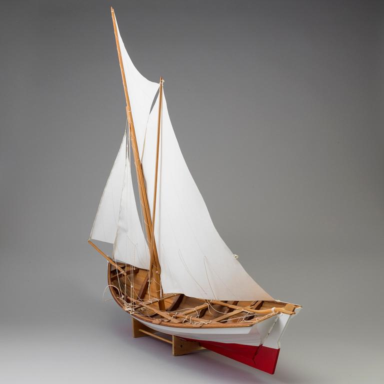 AXEL GLIMBERG, modellbåt, "Vrakeka", byggår 1989.