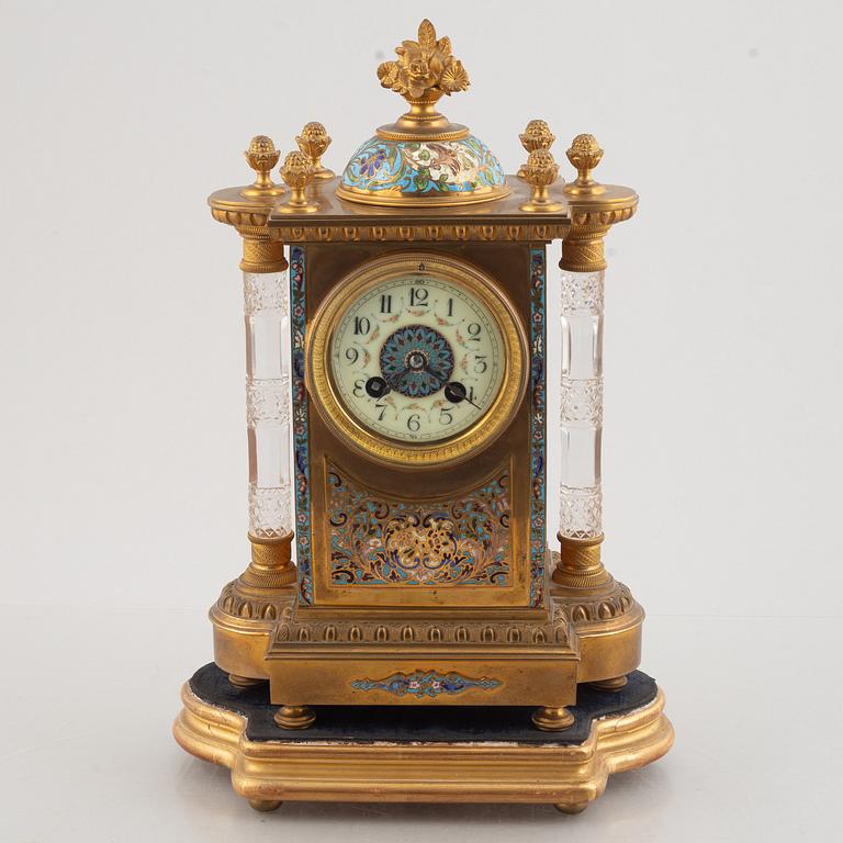A mantle clock, France, early 20th Century.