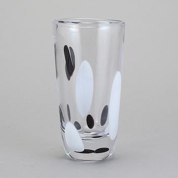 VAS, glas, Vicke Lindstrand, Kosta, signerad, 1900-talets andra hälft.