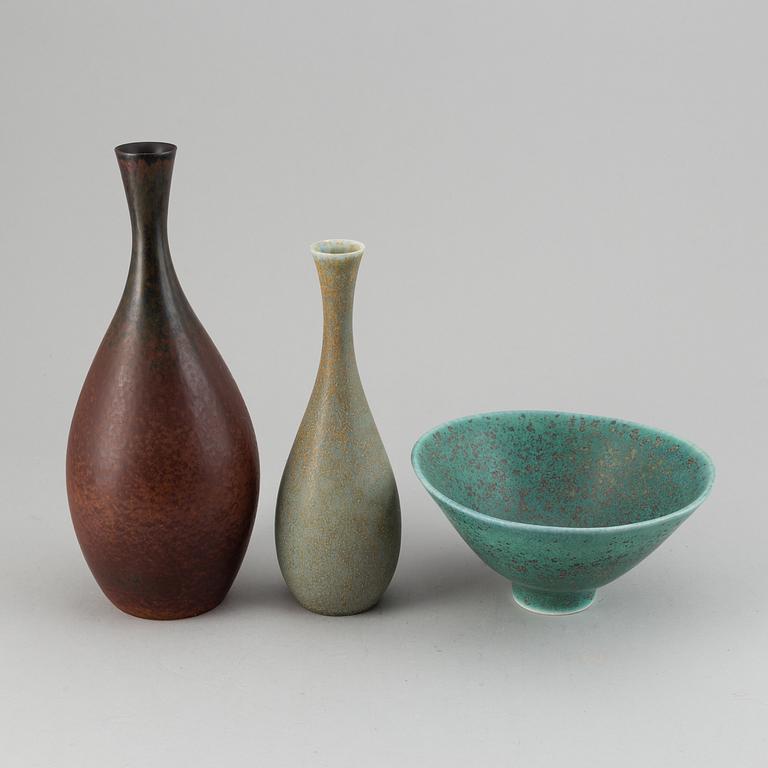 CARL-HARRY STÅLHANE, a set of two stoneware vases and a bowl, Rörstrand, Sweden 1950-60's.