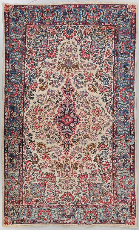 MATTA, orientalisk, Kirman, old, ca 230x140 cm.