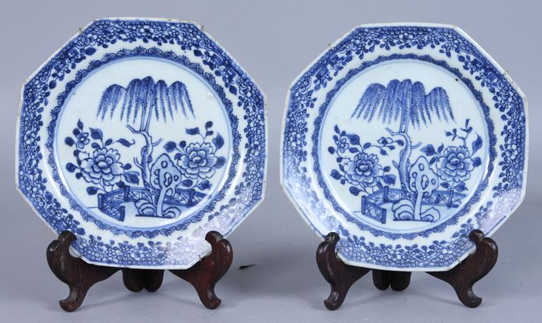 ASSIETTER, 4 st, porslin, Kina. 1700-tal.