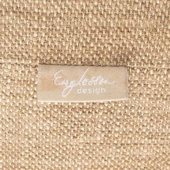 An armchair with footstool, Howard model, Englessons, 21st century.