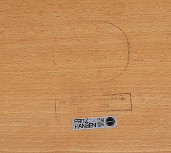 SOFFBORD, "Superellips" Design Bruno Mathsson och Piet Hein för Fritz Hansen, 1985.