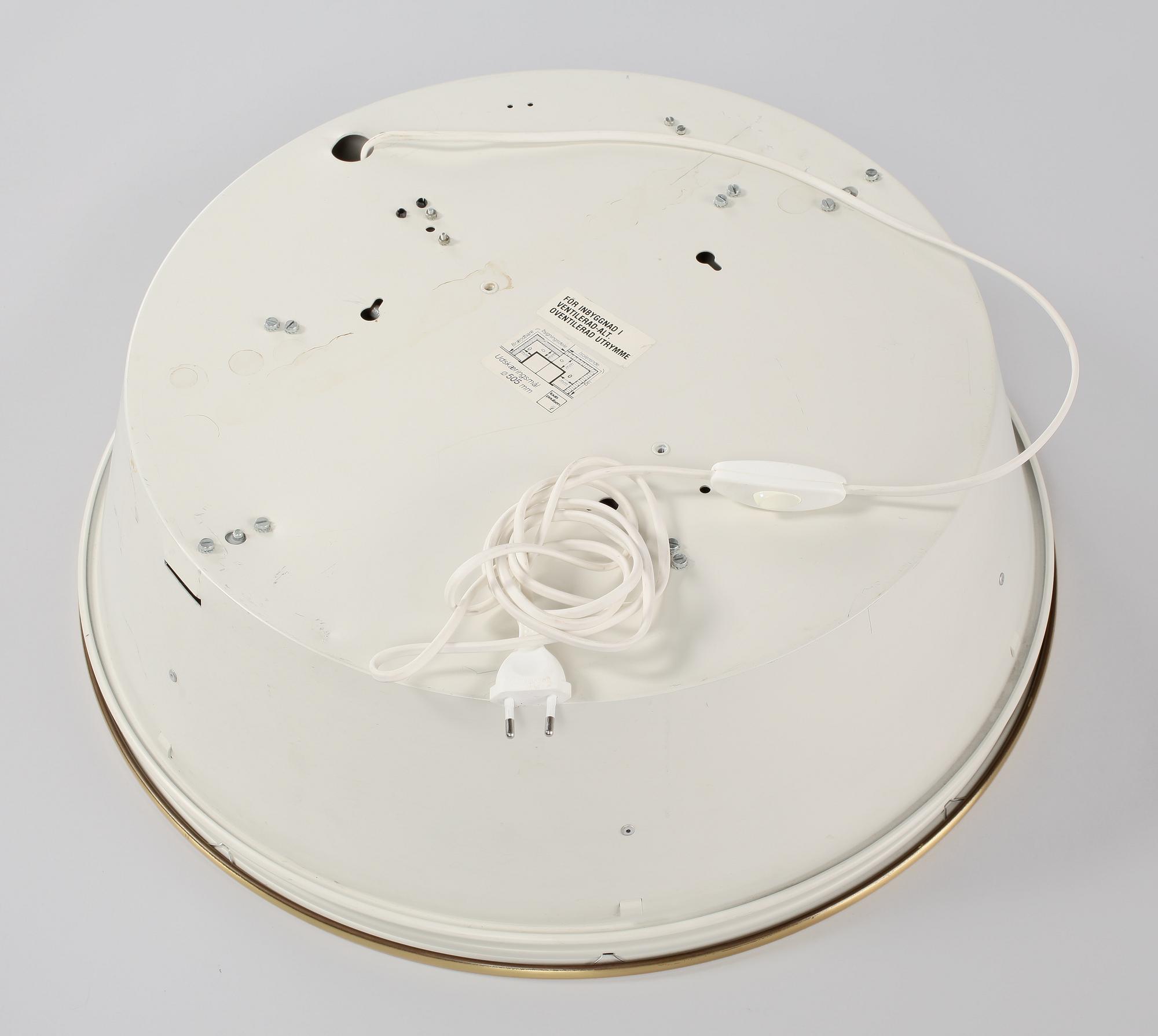 TAKLAMPA, Arne Jacobsen, Louis Poulsen, 1900-talets fjärde kvartal. Höjd 16 cm.
