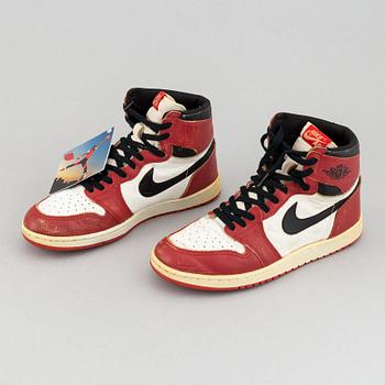 Sneakers, "Air Jordan 1 Chicago", Nike, 1985.