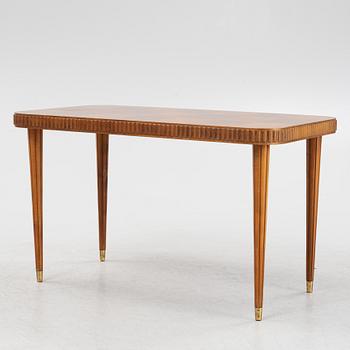 Svante Skogh, a Swedish Modern mahogany veneered coffee table, Förenade Möbelfabrikerna, Linköping, 1940's.