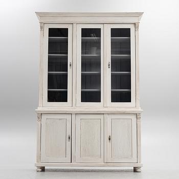 Bookcabinet, circa 1900.