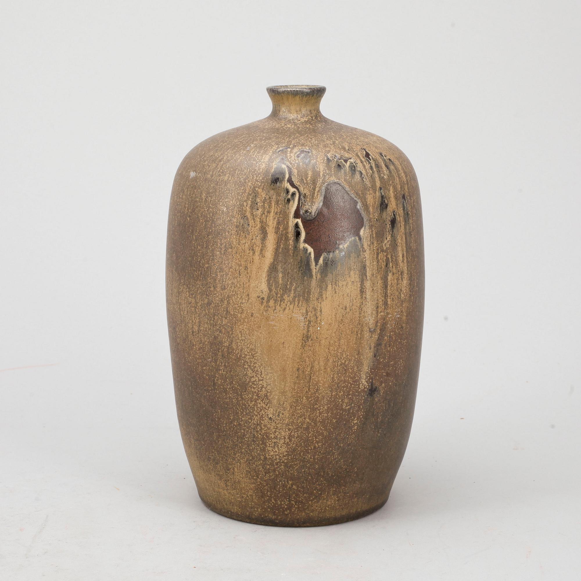 VAS, stengods, Åke Holm, signerad.