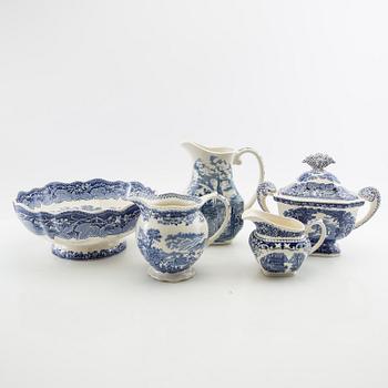 Service pieces 5 pcs England first half of the 20th century earthenware.