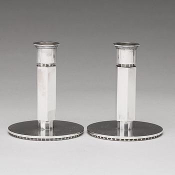 Wiwen Nilsson, ljusstakar, ett par, Lund 1948 och 1956, sterling.