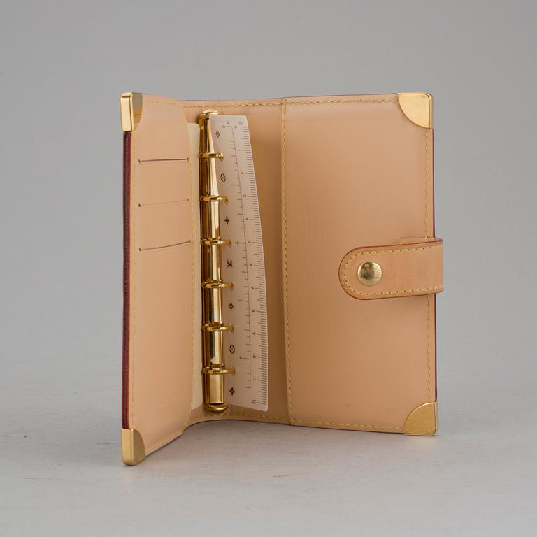 AGENDA, Louis Vuitton.