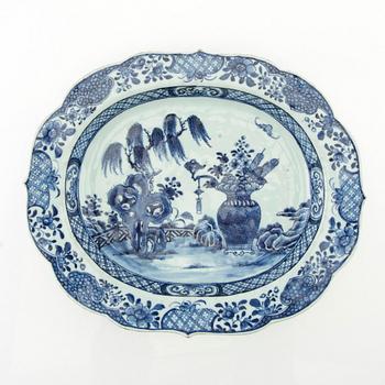 Terrine, China, Qianlong period (1736-95), porcelain.