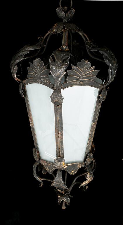 TAKLYKTOR, ett par, 1900-tal. Höjd ca 90 cm.