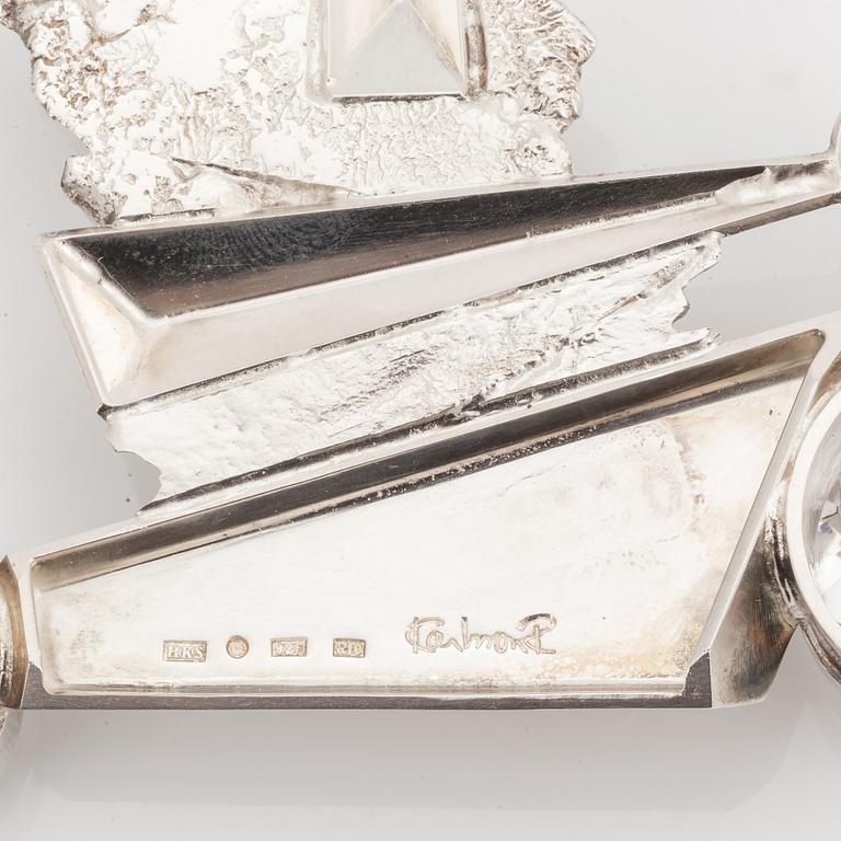 A Rolf Karlsson silver pendant set with rock crystal.