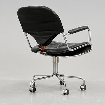 SKRIVBORDSSTOL, "Sam", Sam Larsson, Dux, 1900-talets andra hälft.