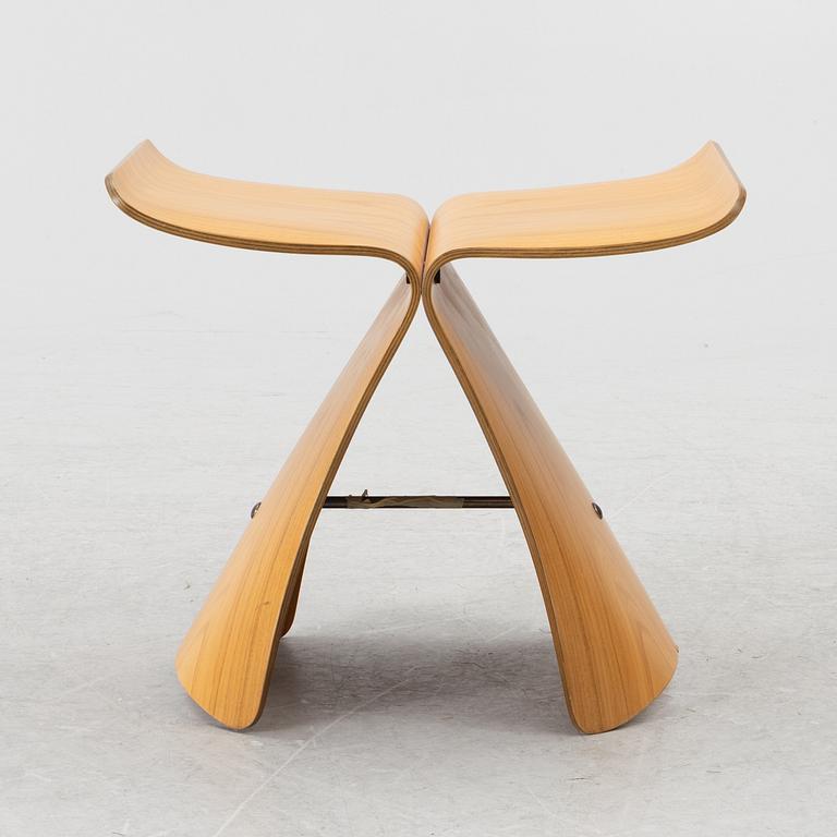 Sori Yanagi, pall, ”Butterfly”, Tendo Mokko, Japan.