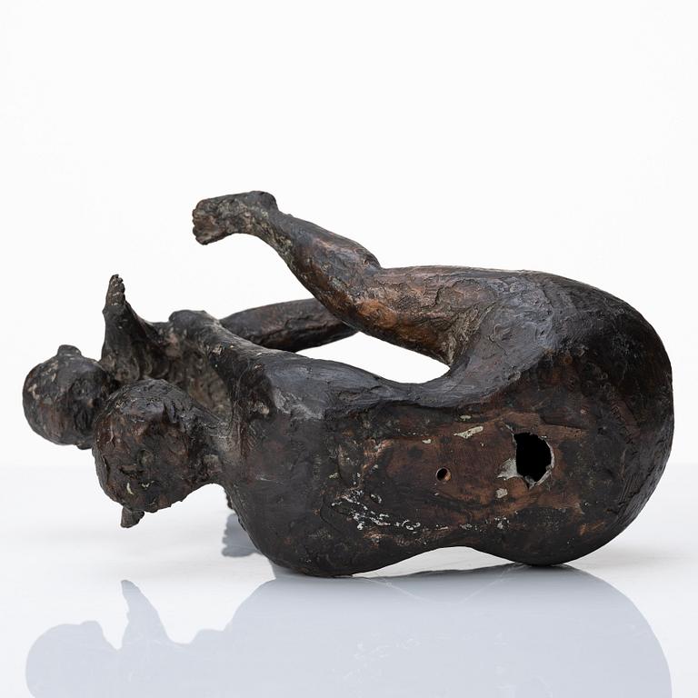 Erik Höglund, a bronze sculpture of a mother and child, Sweden 1956, signed and dated.