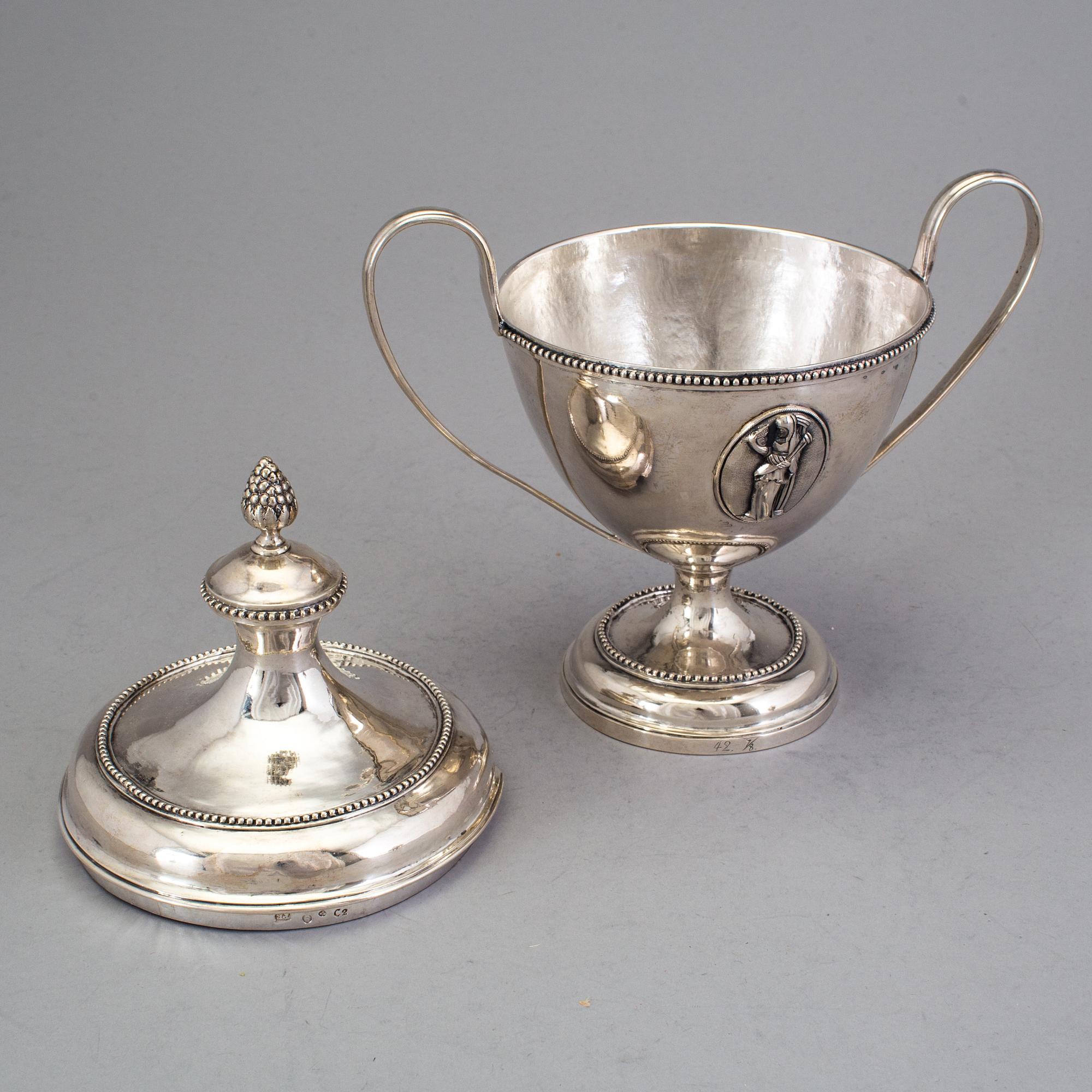 PETTER ENEROTH, Stockholm 1785, sockerskål med lock, silver, gustaviansk.
