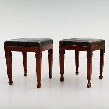 TABURETTER, 1 par, omkring år 1900.