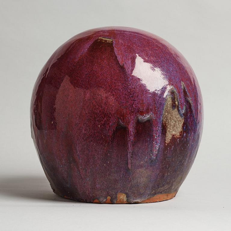 ULLA & GUSTAV KRAITZ, a stoneware "Sphere" sculpture, Fogdarp, Förslöv, Sweden.