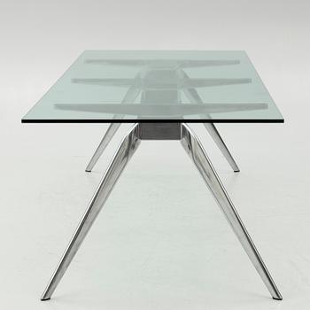 Tod Bracher, matbord, "TNo1", Fritz Hansen, Danmark.