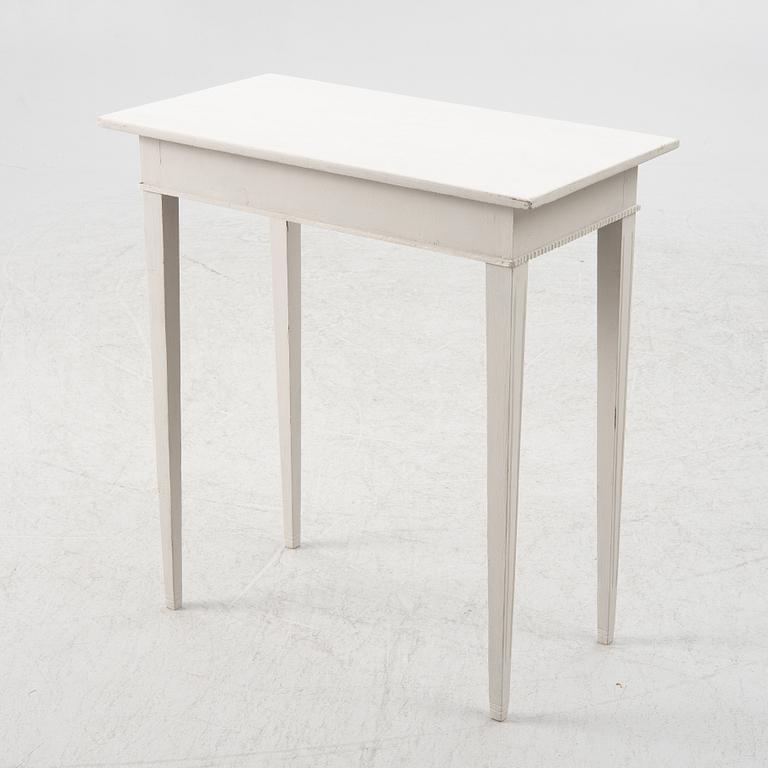 Bord, omkring år 1900. Gustaviansk stil.