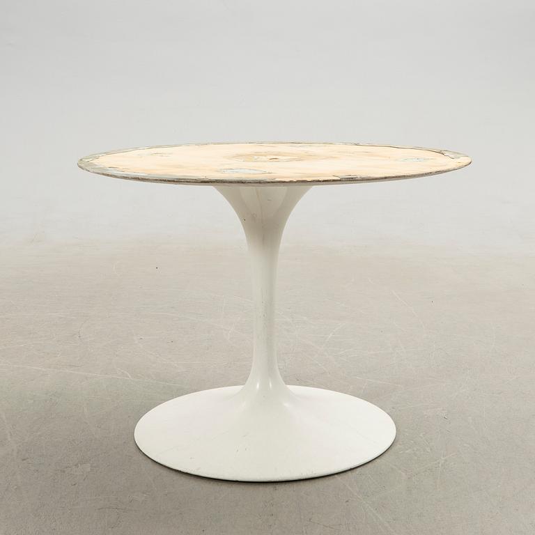 Eero Aarnio, Table, "Tulip", Knoll International, second half of the 20th century.