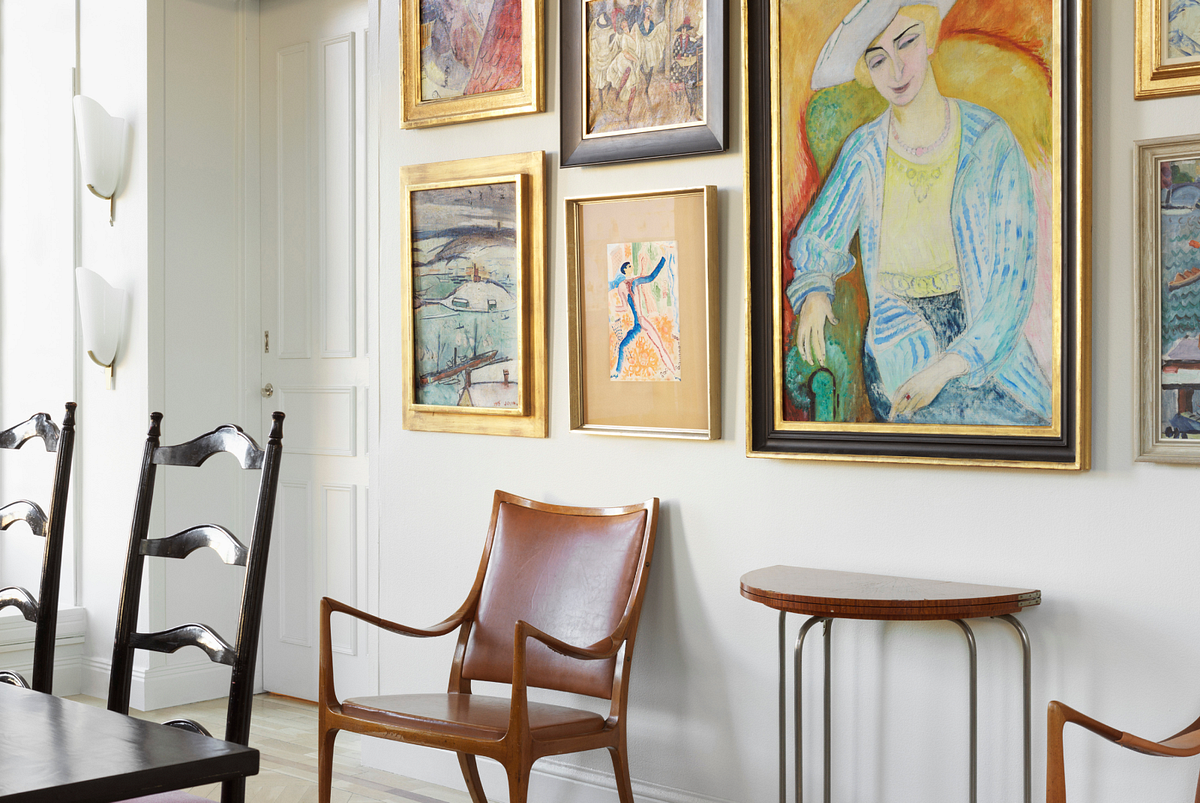 We are seeking art, design and works of art for our upcoming quality auctions