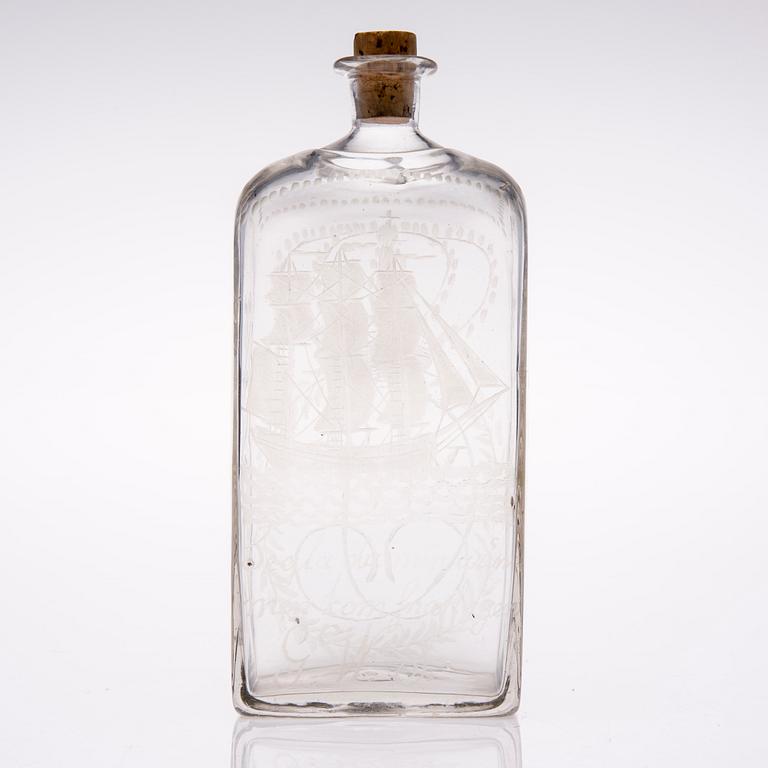 SPETSGLAS 1700-tal och BRÄNNVISKFLASKA, glas, 1800-tal.