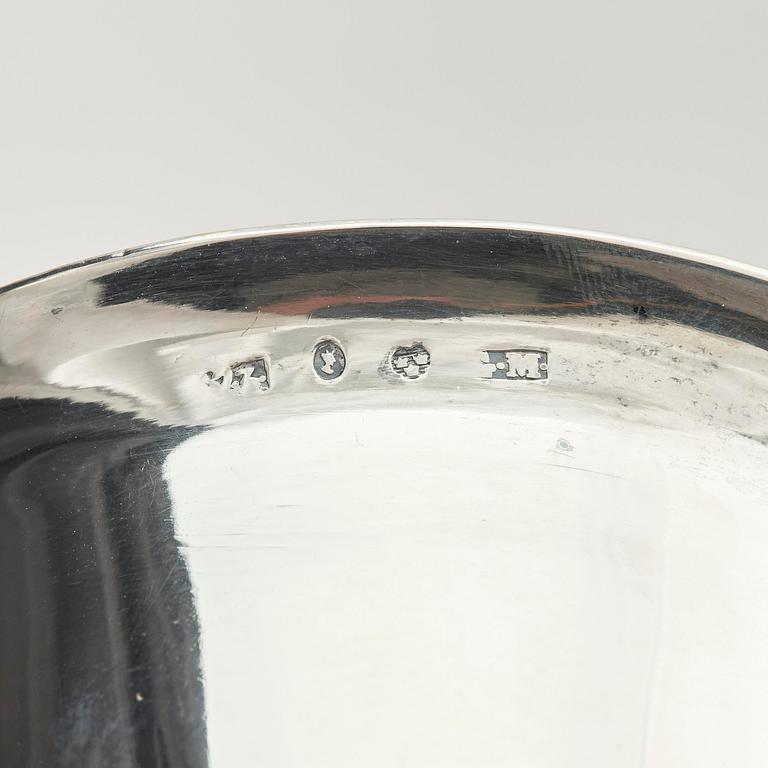 A pair of Swedish parcel-gilt silver dessert bowls with stand, mark of Gustaf Möllenborg, Stockholm 1830.