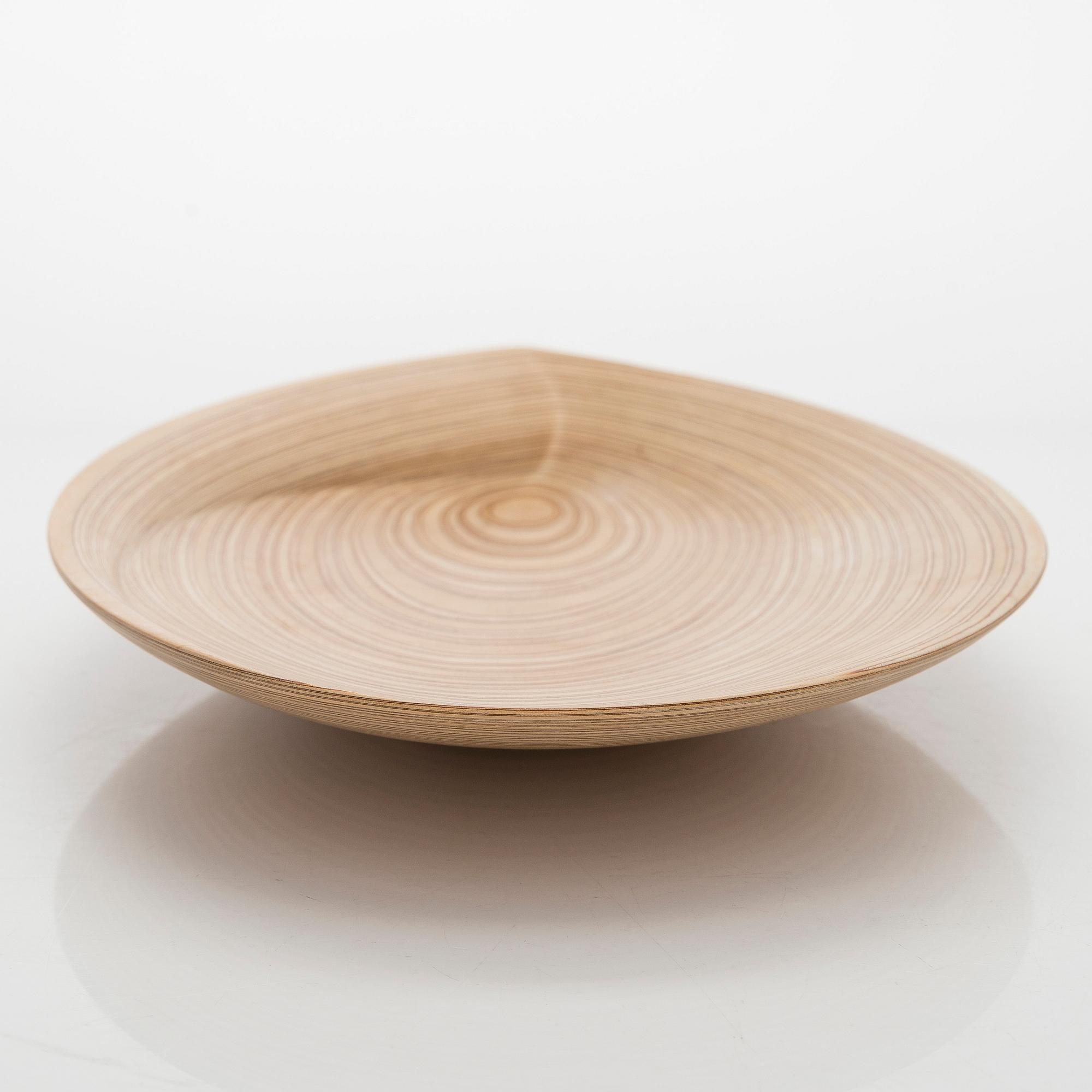 Tapio Wirkkala, A plywood dish, unsigned.