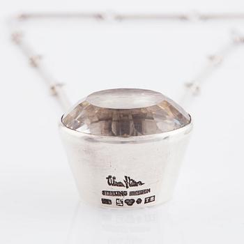 Wiwen Nilsson, hängsmycke sterlingsilver med bergkristall, Lund 1945.