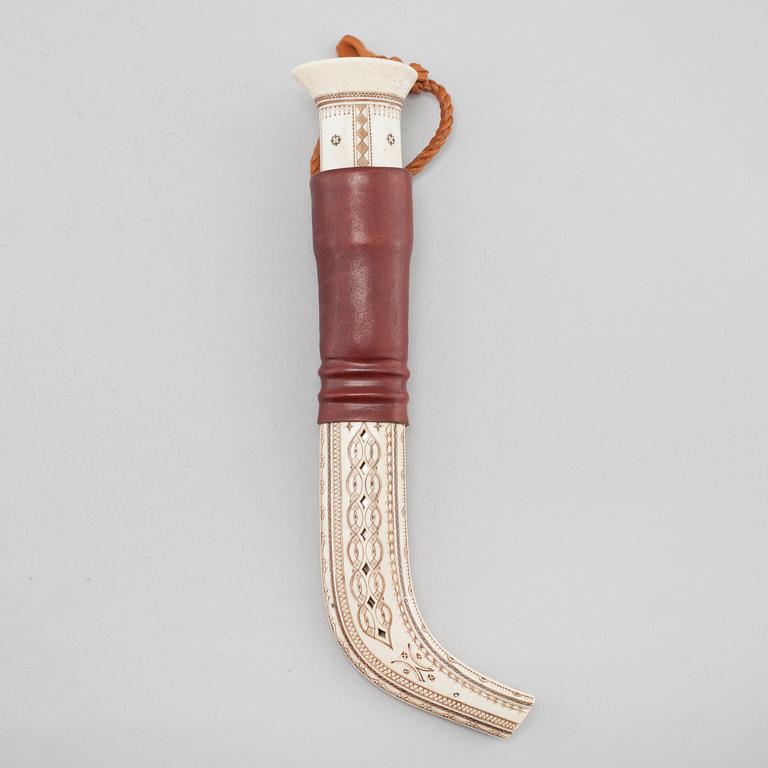 A knife, possibly by Sven Isaksson, 20th century.