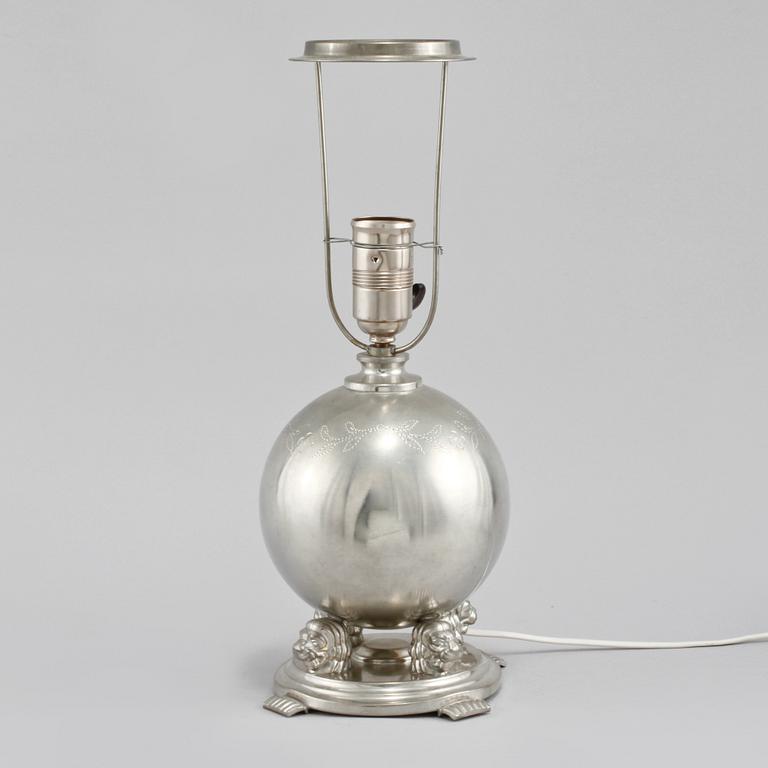 BORDSLAMPA, Sverige, 1900- talets första hälft.