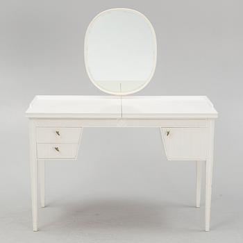 A Swedish dressing table and a bedside table, Nordiska Kompaniet, 1943.