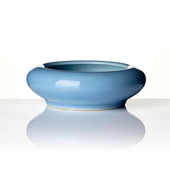 A claire de lune and a underglaze red brush washer, late Qing dynasty with Guangxu mark and early 20th century.